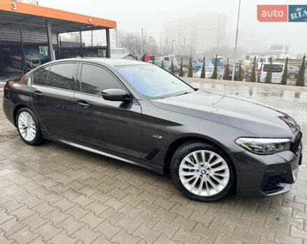 Сірий БМВ 5 Серія, об'ємом двигуна 3 л та пробігом 178 тис. км за 49200 $, фото 9 на Automoto.ua