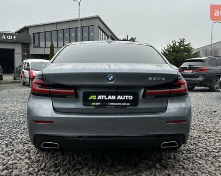 Серый БМВ 5 Серия, объемом двигателя 2 л и пробегом 46 тыс. км за 42500 $, фото 5 на Automoto.ua