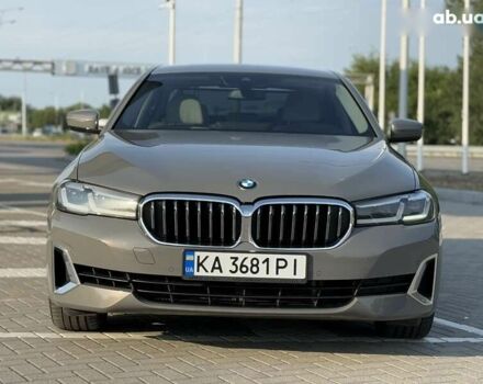 Серый БМВ 5 Серия, объемом двигателя 3 л и пробегом 139 тыс. км за 46999 $, фото 2 на Automoto.ua