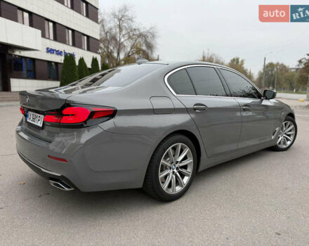 Серый БМВ 5 Серия, объемом двигателя 3 л и пробегом 139 тыс. км за 45999 $, фото 16 на Automoto.ua