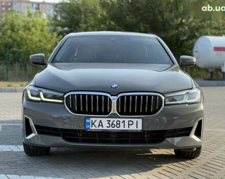 Серый БМВ 5 Серия, объемом двигателя 3 л и пробегом 139 тыс. км за 46999 $, фото 26 на Automoto.ua