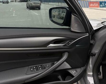 Серый БМВ 5 Серия, объемом двигателя 4.39 л и пробегом 67 тыс. км за 65900 $, фото 24 на Automoto.ua