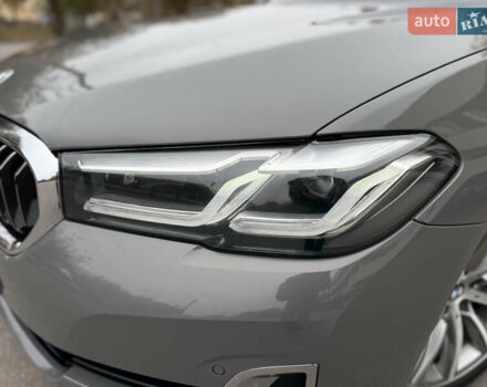Серый БМВ 5 Серия, объемом двигателя 3 л и пробегом 139 тыс. км за 45999 $, фото 5 на Automoto.ua