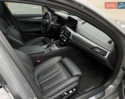 Серый БМВ 5 Серия, объемом двигателя 4.39 л и пробегом 67 тыс. км за 65900 $, фото 27 на Automoto.ua