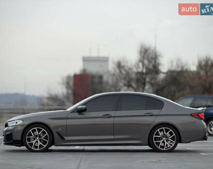 Серый БМВ 5 Серия, объемом двигателя 3 л и пробегом 65 тыс. км за 51700 $, фото 10 на Automoto.ua