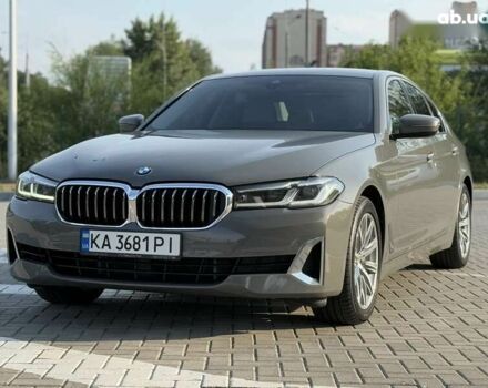 Серый БМВ 5 Серия, объемом двигателя 3 л и пробегом 139 тыс. км за 46999 $, фото 24 на Automoto.ua
