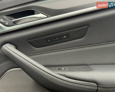 Серый БМВ 5 Серия, объемом двигателя 2 л и пробегом 27 тыс. км за 58700 $, фото 88 на Automoto.ua