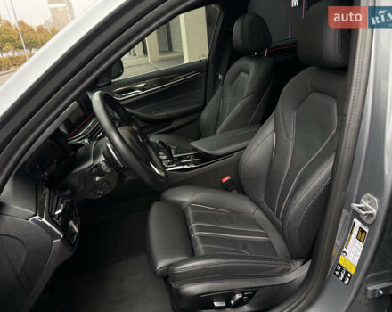 Сірий БМВ 5 Серія, об'ємом двигуна 3 л та пробігом 4 тис. км за 45000 $, фото 19 на Automoto.ua