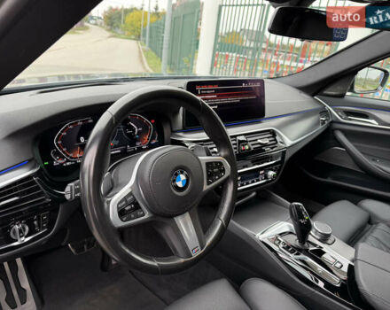 Серый БМВ 5 Серия, объемом двигателя 3 л и пробегом 205 тыс. км за 42800 $, фото 57 на Automoto.ua