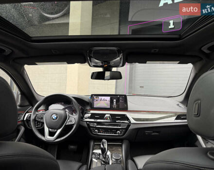 Сірий БМВ 5 Серія, об'ємом двигуна 3 л та пробігом 4 тис. км за 45000 $, фото 17 на Automoto.ua