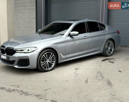 Сірий БМВ 5 Серія, об'ємом двигуна 3 л та пробігом 4 тис. км за 45000 $, фото 1 на Automoto.ua
