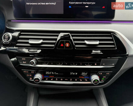 Серый БМВ 5 Серия, объемом двигателя 2 л и пробегом 27 тыс. км за 58700 $, фото 124 на Automoto.ua