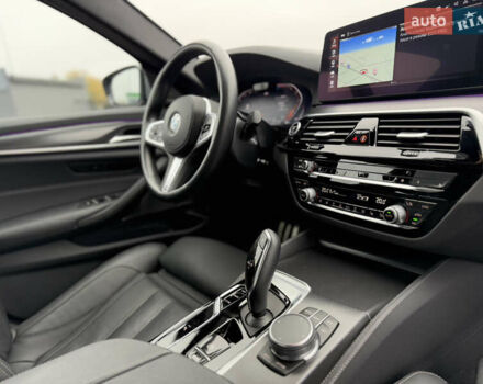 Серый БМВ 5 Серия, объемом двигателя 2 л и пробегом 27 тыс. км за 58700 $, фото 96 на Automoto.ua