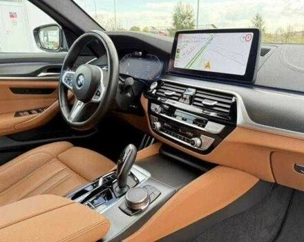 Серый БМВ 5 Серия, объемом двигателя 0 л и пробегом 65 тыс. км за 37000 $, фото 9 на Automoto.ua