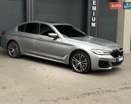Серый БМВ 5 Серия, объемом двигателя 3 л и пробегом 4 тыс. км за 46000 $, фото 2 на Automoto.ua