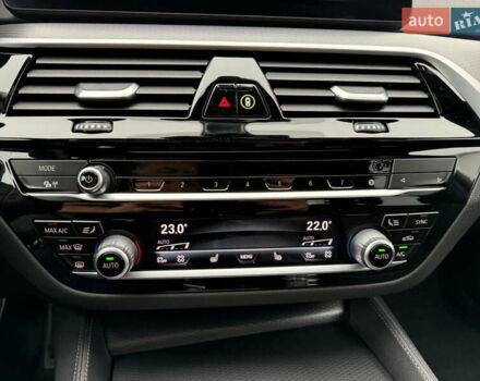 Серый БМВ 5 Серия, объемом двигателя 3 л и пробегом 205 тыс. км за 42800 $, фото 58 на Automoto.ua