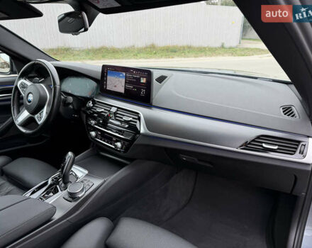 Серый БМВ 5 Серия, объемом двигателя 3 л и пробегом 205 тыс. км за 42800 $, фото 39 на Automoto.ua