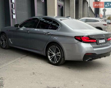 Серый БМВ 5 Серия, объемом двигателя 3 л и пробегом 4 тыс. км за 46000 $, фото 4 на Automoto.ua