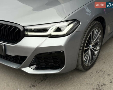Серый БМВ 5 Серия, объемом двигателя 3 л и пробегом 4 тыс. км за 46000 $, фото 9 на Automoto.ua