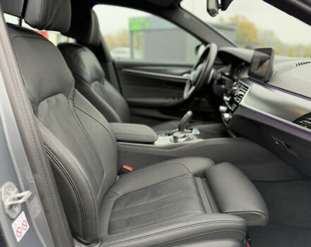 Серый БМВ 5 Серия, объемом двигателя 2 л и пробегом 27 тыс. км за 58700 $, фото 92 на Automoto.ua