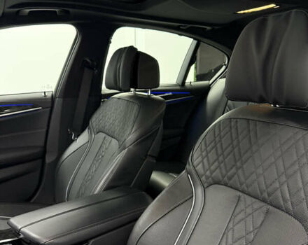 БМВ 5 Серия 2023 в Одессе на Automoto.ua Серый БМВ 5 Серия, объемом двигателя 3 л и пробегом 28 тыс. км за 56900 $, фото 15 на Automoto.ua