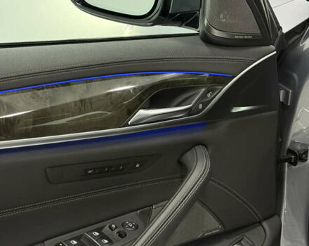 БМВ 5 Серия 2023 в Одессе на Automoto.ua Серый БМВ 5 Серия, объемом двигателя 3 л и пробегом 28 тыс. км за 56900 $, фото 10 на Automoto.ua