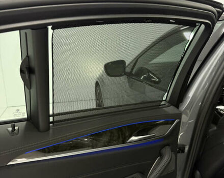 БМВ 5 Серия 2023 в Одессе на Automoto.ua Серый БМВ 5 Серия, объемом двигателя 3 л и пробегом 28 тыс. км за 56900 $, фото 17 на Automoto.ua