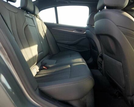 БМВ 5 Серия 2023 в Киеве на Automoto.ua Серый БМВ 5 Серия, объемом двигателя 2 л и пробегом 16 тыс. км за 9800 $, фото 9 на Automoto.ua