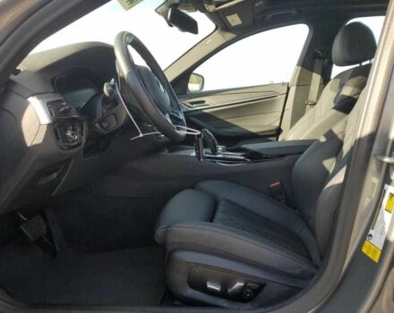 БМВ 5 Серия 2023 в Киеве на Automoto.ua Серый БМВ 5 Серия, объемом двигателя 2 л и пробегом 16 тыс. км за 9800 $, фото 6 на Automoto.ua