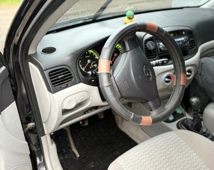 Серый БМВ 5 Серия, объемом двигателя 2.4 л и пробегом 248 тыс. км за 5000 $, фото 7 на Automoto.ua