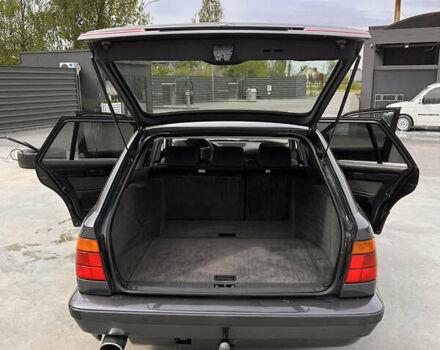 Серый БМВ 5 Серия, объемом двигателя 2.5 л и пробегом 330 тыс. км за 4900 $, фото 4 на Automoto.ua