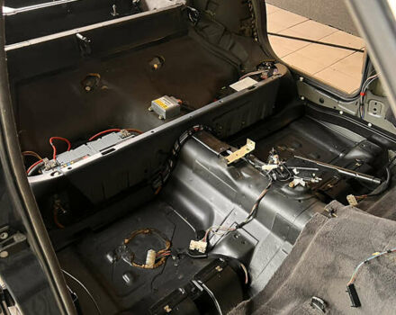 Серый БМВ 5 Серия, объемом двигателя 2.5 л и пробегом 330 тыс. км за 4900 $, фото 13 на Automoto.ua