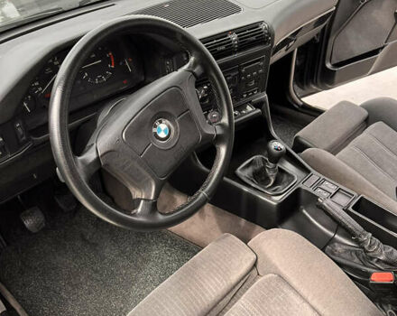 Серый БМВ 5 Серия, объемом двигателя 2.5 л и пробегом 330 тыс. км за 4900 $, фото 1 на Automoto.ua