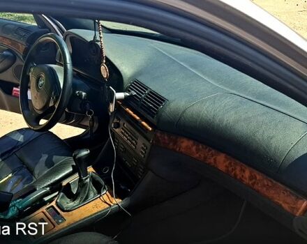 Сірий БМВ 5 Серія, об'ємом двигуна 2.5 л та пробігом 0 тис. км за 3900 $, фото 3 на Automoto.ua