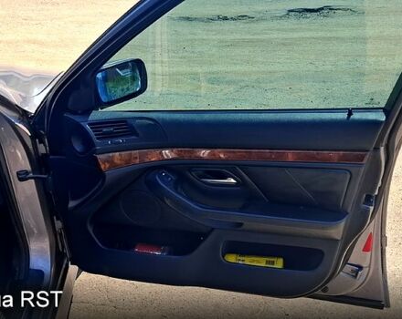 Сірий БМВ 5 Серія, об'ємом двигуна 2.5 л та пробігом 0 тис. км за 3900 $, фото 5 на Automoto.ua