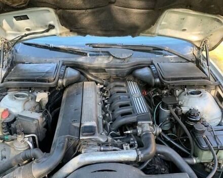Серый БМВ 5 Серия, объемом двигателя 2.5 л и пробегом 355 тыс. км за 3700 $, фото 19 на Automoto.ua