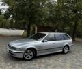 Серый БМВ 5 Серия, объемом двигателя 4 л и пробегом 300 тыс. км за 3210 $, фото 1 на Automoto.ua