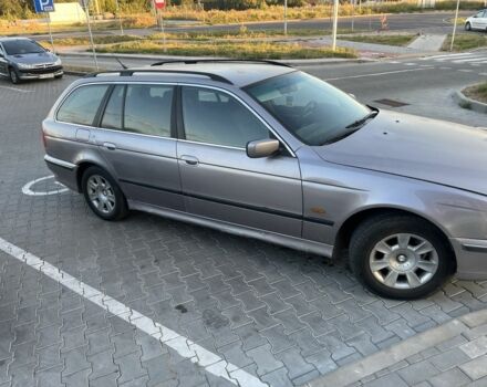 Серый БМВ 5 Серия, объемом двигателя 2 л и пробегом 324 тыс. км за 3700 $, фото 1 на Automoto.ua