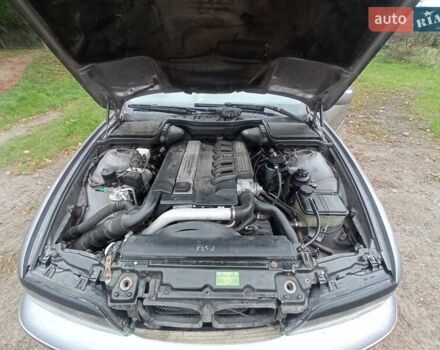 Серый БМВ 5 Серия, объемом двигателя 2.5 л и пробегом 350 тыс. км за 3500 $, фото 4 на Automoto.ua