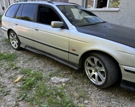 Серый БМВ 5 Серия, объемом двигателя 2.5 л и пробегом 300 тыс. км за 3500 $, фото 4 на Automoto.ua