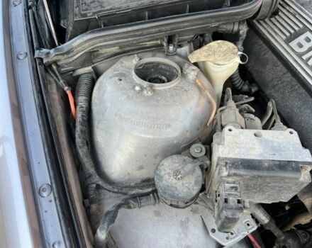 Серый БМВ 5 Серия, объемом двигателя 2 л и пробегом 290 тыс. км за 3300 $, фото 21 на Automoto.ua