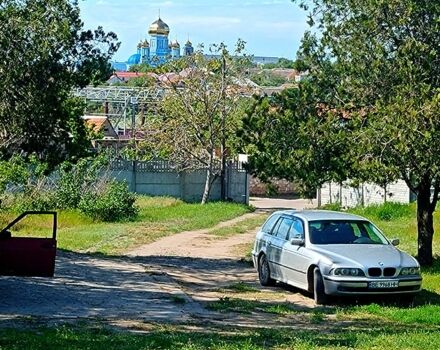 Серый БМВ 5 Серия, объемом двигателя 2.9 л и пробегом 270 тыс. км за 6000 $, фото 1 на Automoto.ua