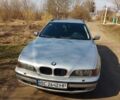 Серый БМВ 5 Серия, объемом двигателя 2.5 л и пробегом 320 тыс. км за 3900 $, фото 1 на Automoto.ua