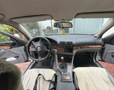 Серый БМВ 5 Серия, объемом двигателя 3 л и пробегом 360 тыс. км за 4500 $, фото 8 на Automoto.ua