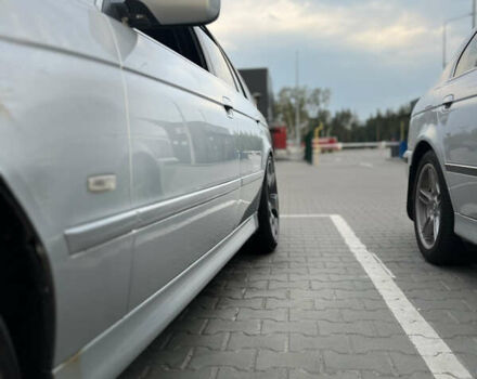 Серый БМВ 5 Серия, объемом двигателя 3 л и пробегом 420 тыс. км за 5000 $, фото 5 на Automoto.ua