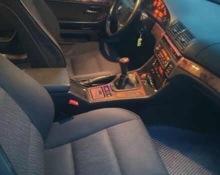 Серый БМВ 5 Серия, объемом двигателя 2 л и пробегом 500 тыс. км за 3100 $, фото 1 на Automoto.ua