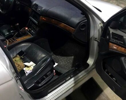 Серый БМВ 5 Серия, объемом двигателя 3 л и пробегом 0 тыс. км за 4550 $, фото 5 на Automoto.ua