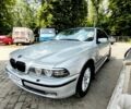 Серый БМВ 5 Серия, объемом двигателя 3 л и пробегом 443 тыс. км за 3578 $, фото 1 на Automoto.ua