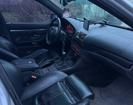 Сірий БМВ 5 Серія, об'ємом двигуна 3 л та пробігом 420 тис. км за 4850 $, фото 5 на Automoto.ua