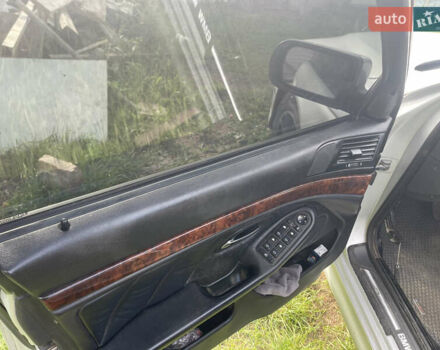 Серый БМВ 5 Серия, объемом двигателя 2.93 л и пробегом 400 тыс. км за 4150 $, фото 4 на Automoto.ua